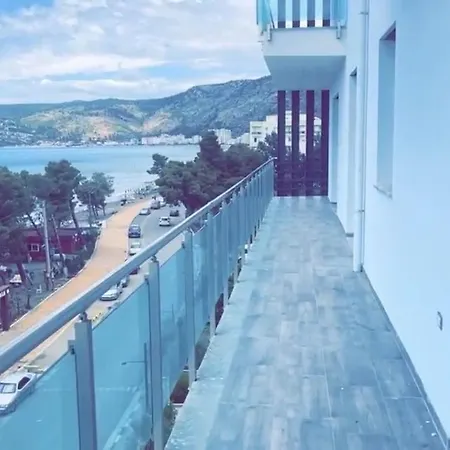 Seaside 10m, 6beds Shëngjin