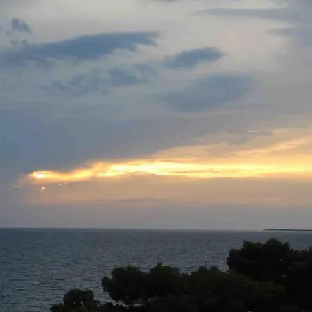 Seaside 10m, 6beds Appartement